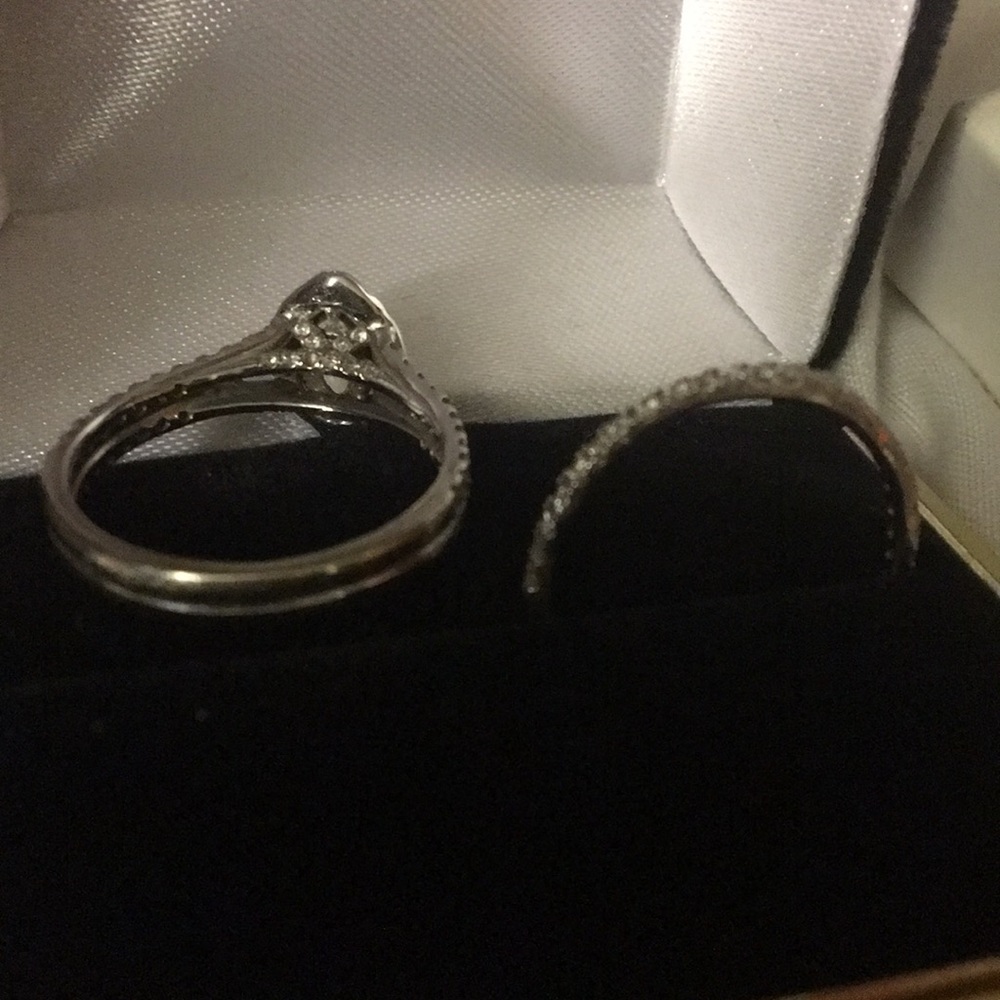 Diamond Ring Set - image 5